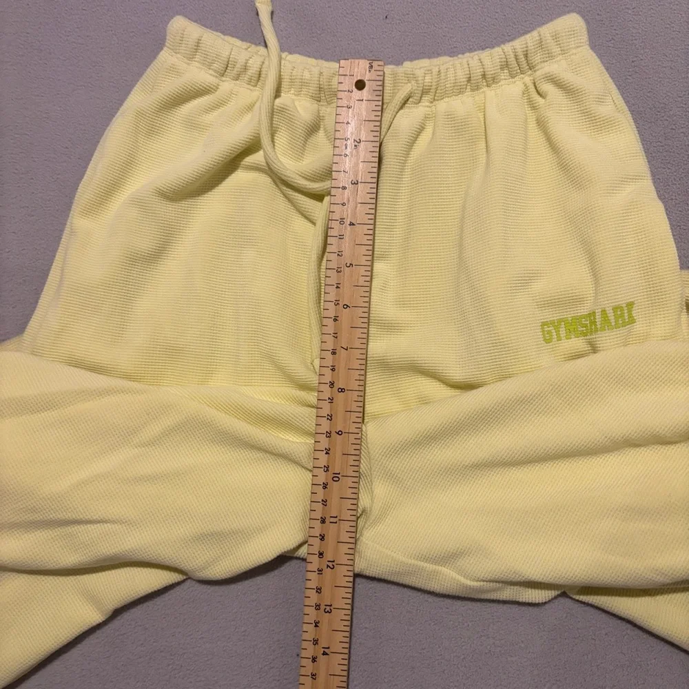 Gymshark‎ Sweatpants Size XS Yellow Waffle Wide Leg Drawstrings Gym Workout - Picture 6 of 8